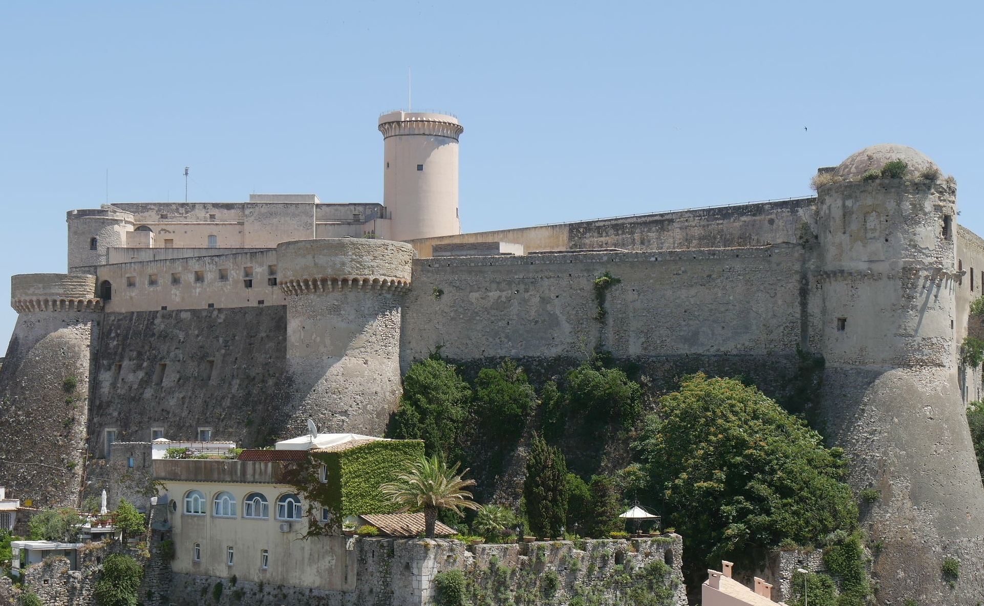 Castello Aragonese